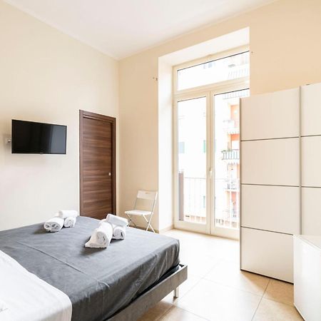 Corso 138 - Sleep & Fly - By Domusextra Bed & Breakfast Napoli Bagian luar foto