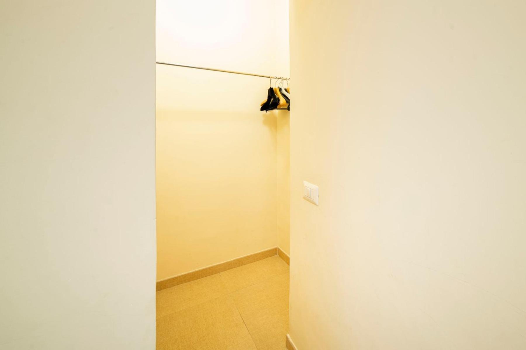 Corso 138 - Sleep & Fly - By Domusextra Bed & Breakfast Napoli Bagian luar foto