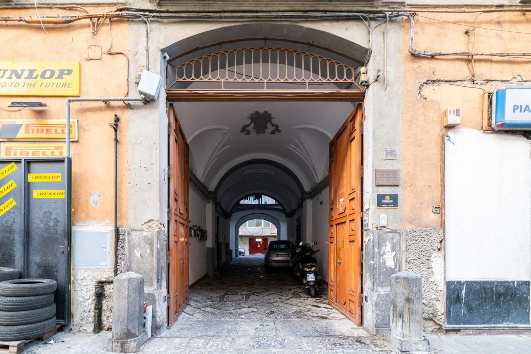 Corso 138 - Sleep & Fly - By Domusextra Bed & Breakfast Napoli Bagian luar foto