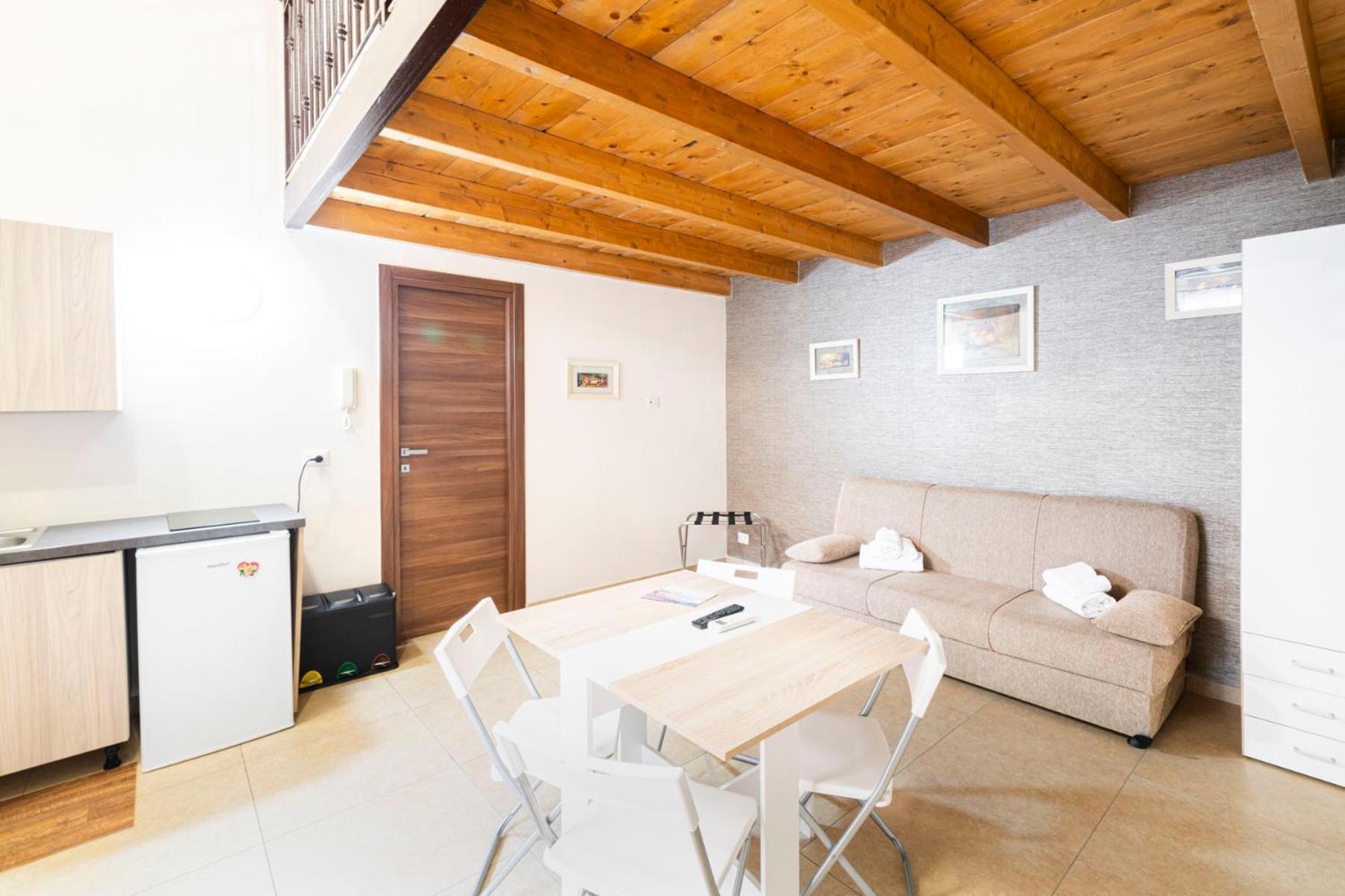 Corso 138 - Sleep & Fly - By Domusextra Bed & Breakfast Napoli Bagian luar foto