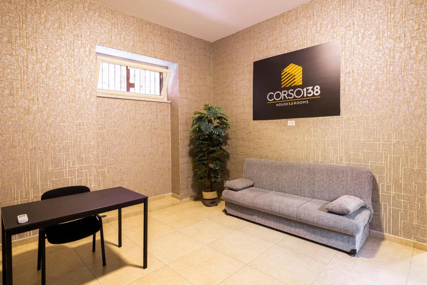 Corso 138 - Sleep & Fly - By Domusextra Bed & Breakfast Napoli Bagian luar foto