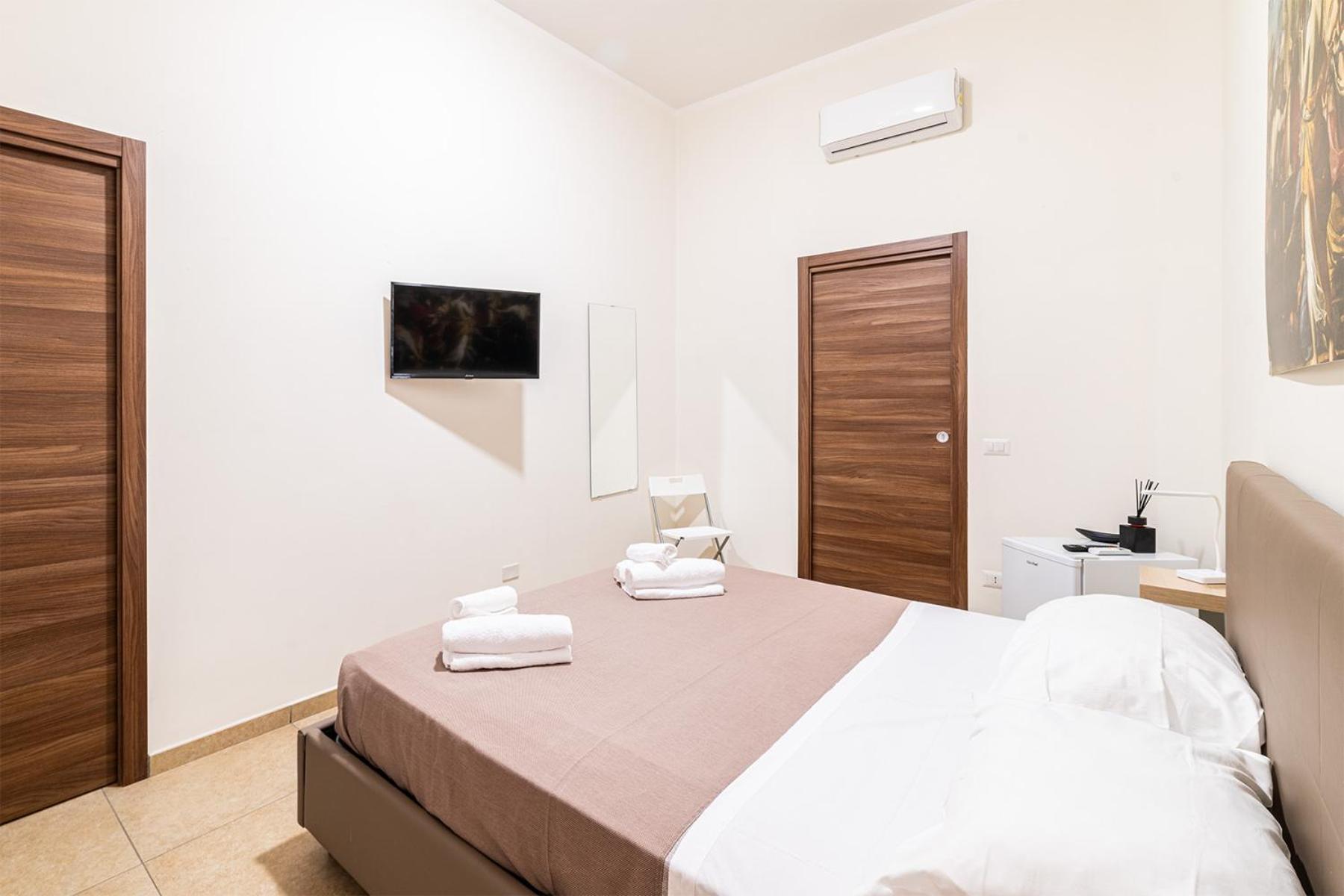 Corso 138 - Sleep & Fly - By Domusextra Bed & Breakfast Napoli Bagian luar foto