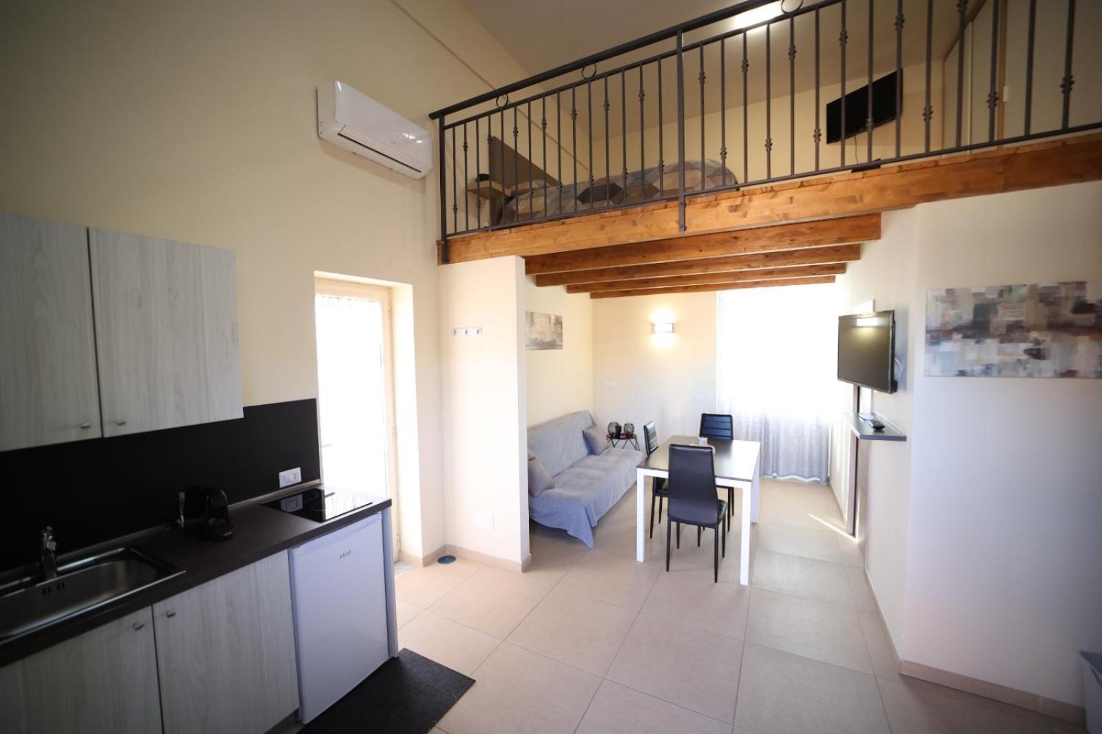 Corso 138 - Sleep & Fly - By Domusextra Bed & Breakfast Napoli Bagian luar foto